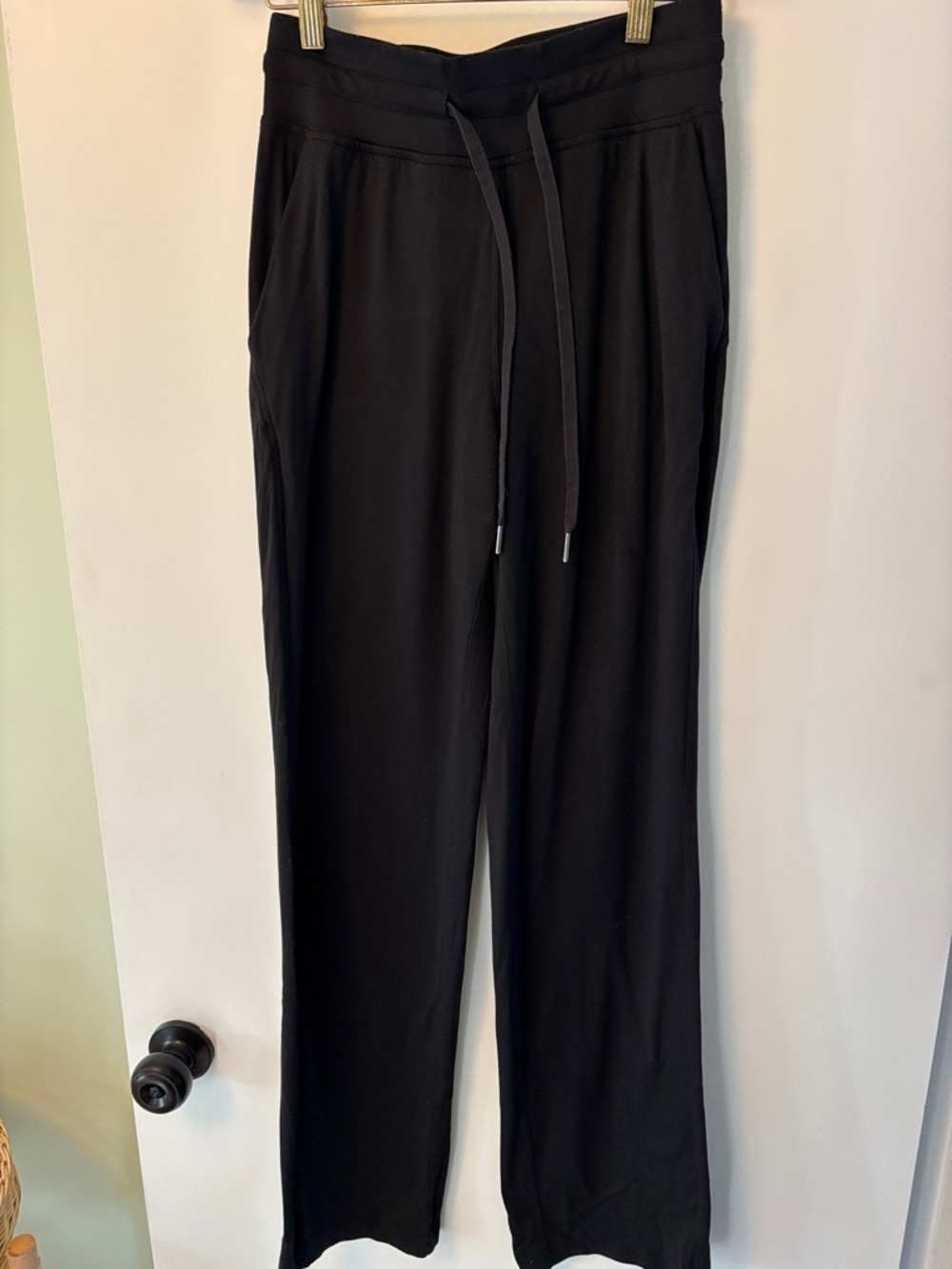 Lululemon black wide leg joggers